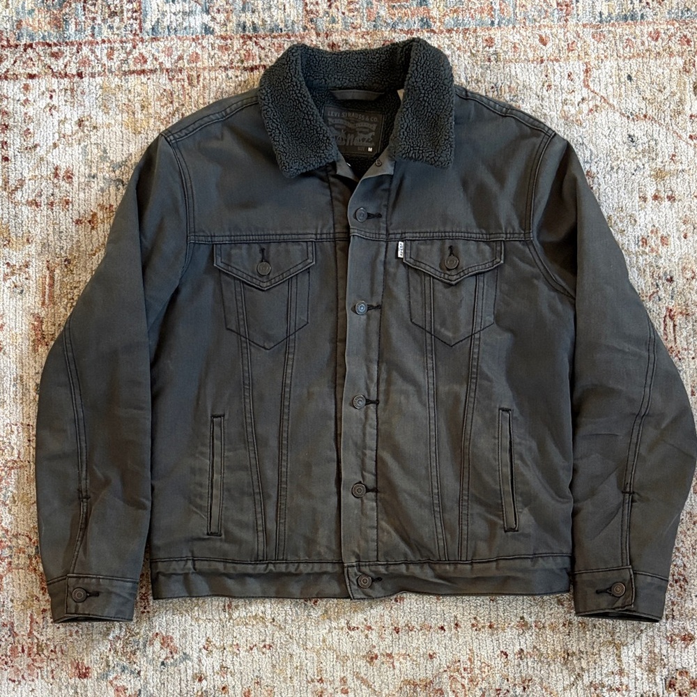 Levi's Charcoal Sherpa-Lined Trucker Jacket